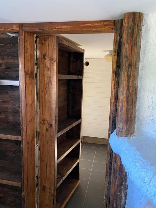 Charmigt Sekelskifteshus Med Naerhet Till Det Mesta Eskilstuna Buitenkant foto
